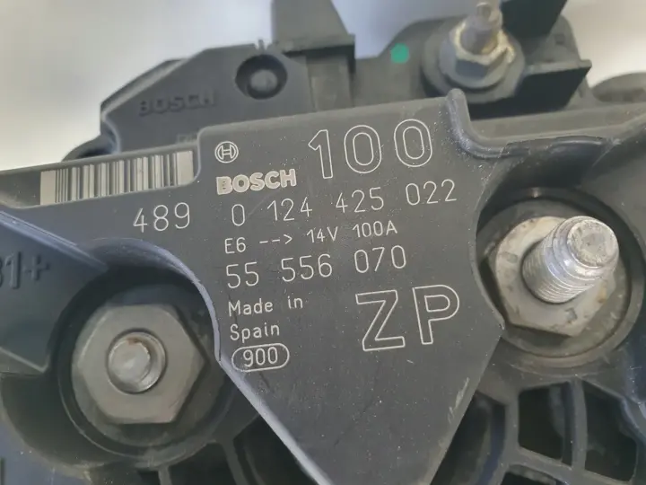 Opel Zafira A 1.6 16V ALTERNATOR 0124425022 ZP
