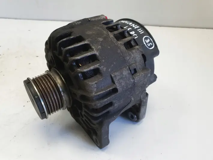Renault Megane III 1.5 DCI ALTERNATOR 231000026R valeo