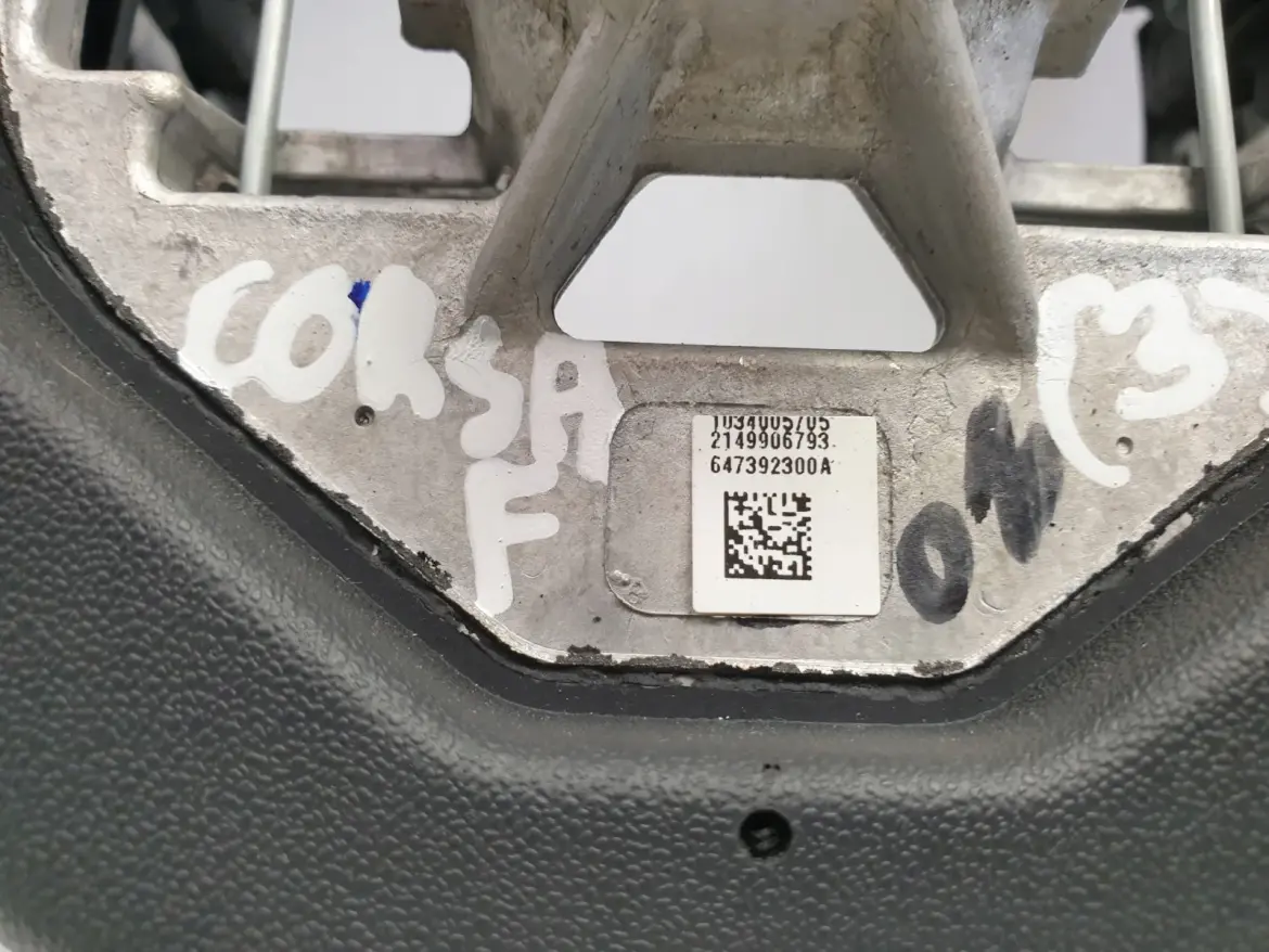 Opel Corsa F SKÓRZANA KIEROWNICA Multifunkcyjna
