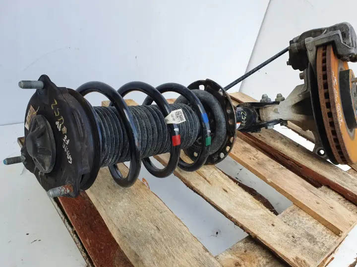 Santa Fe IV 2.2 CRDI PRAWY AMORTYZATOR PIASTA Przó
