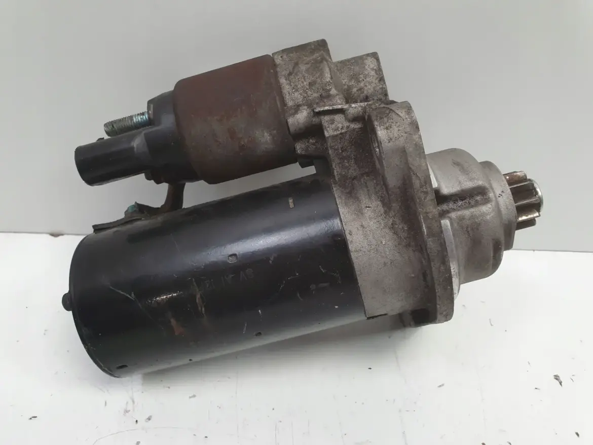 Audi A3 II 8P 1.9 TDI ROZRUSZNIK bosch BKC BXE 105KM