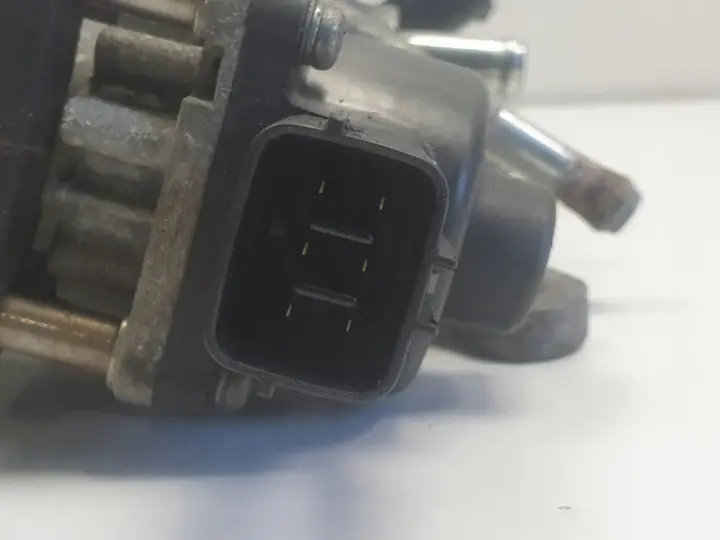 Subaru Legacy IV 2.0 B ZAWÓR EGR