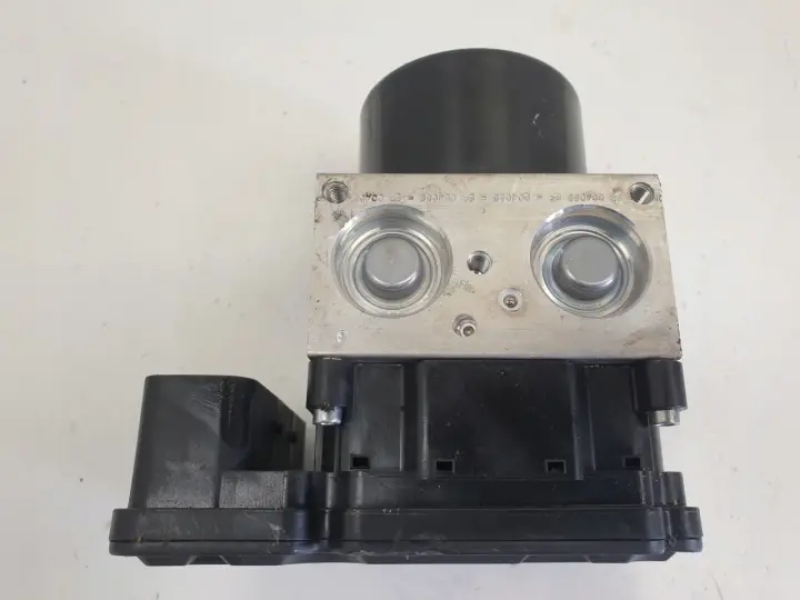 Volvo X60 lift POMPA ABS Sterownik P31423348