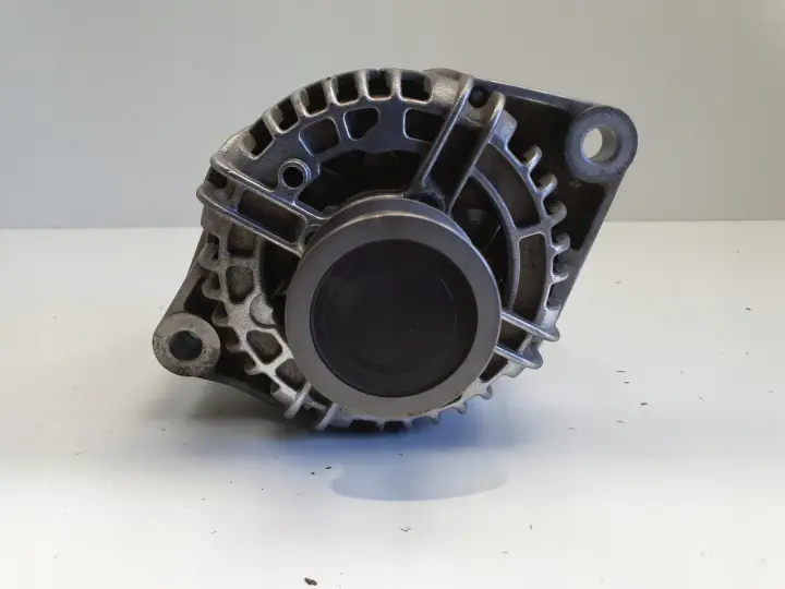 Opel Vectra C 1.9 CDTI ALTERNATOR bosch