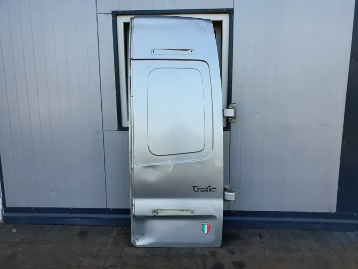 Renault Trafic TYNE DRZWI PRAWE prawy tył WYSOKIE