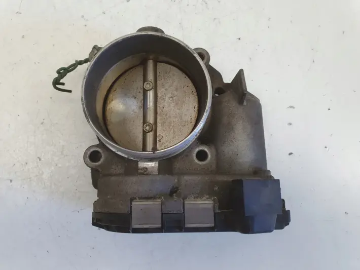 Volvo V70 III S80 II 2.5 T PRZEPUSTNICA 30711552