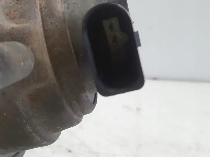 Volvo XC60 S60 V60 II 2.0 D3 TURBOSPRĘŻARKA turbo 31493379