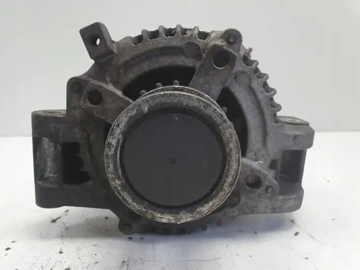 Toyota Avensis T25 2.0 D4D ALTERNATOR denso 104210-4521