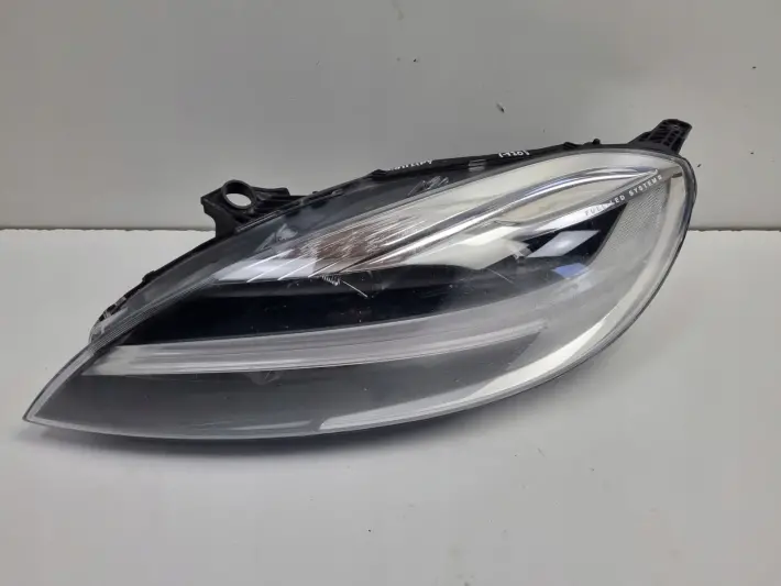 Volvo V40 LIFT PRZEDNIA LAMPA LEWA lewy przód FULL LED EUROPA 31677022