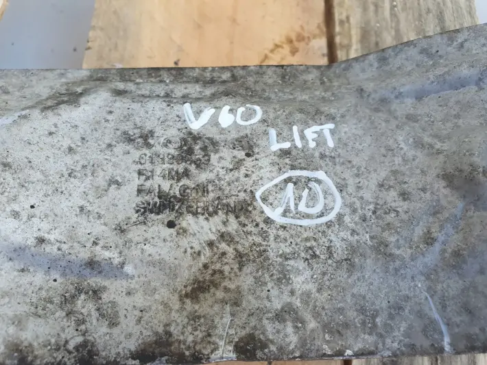 Volvo V60 S60 II MAGLOWNICA przekładnia kierownicza EUROPA