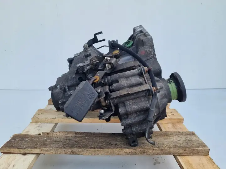 VW Bora 1.6 16V SKRZYNIA BIEGÓW DUW manualna MANUAL
