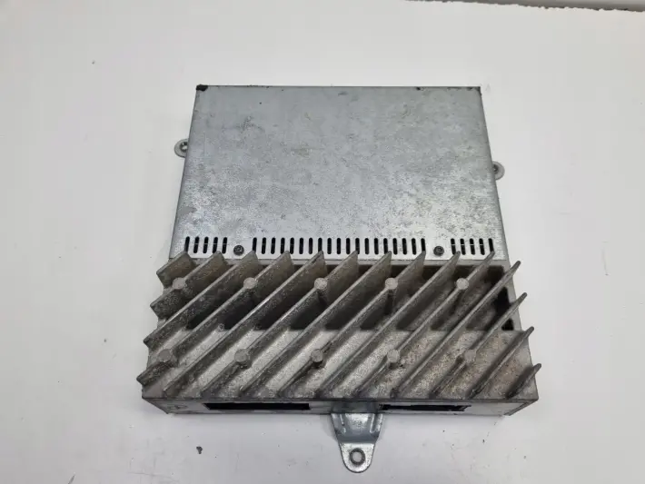 BMW E39 WZMACNIACZ AUDIO HIFI 8374535