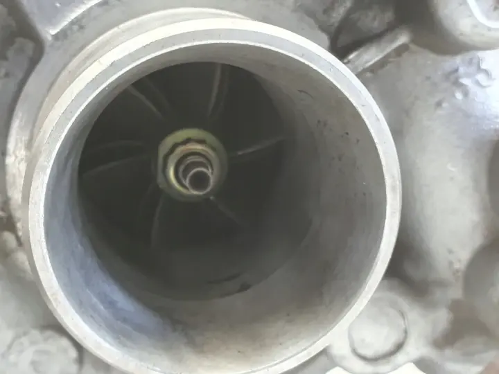 VW Golf IV 1.9 TDI TURBOSPRĘŻARKA turbo 038145701F