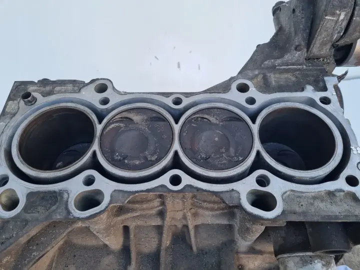 DÓŁ SILNIKA BLOK WAŁ TŁOK TŁOKI Honda CRV CR-V II 2.0 VTEC K20A4