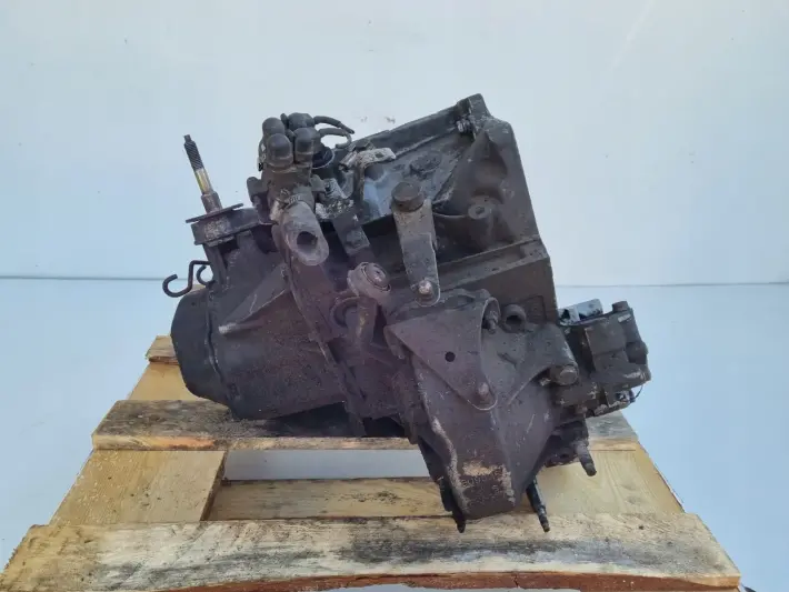 Peugeot Parnter II 1.6 HDI MANUALNA SKRZYNIA BIEGÓW manual 20DP37