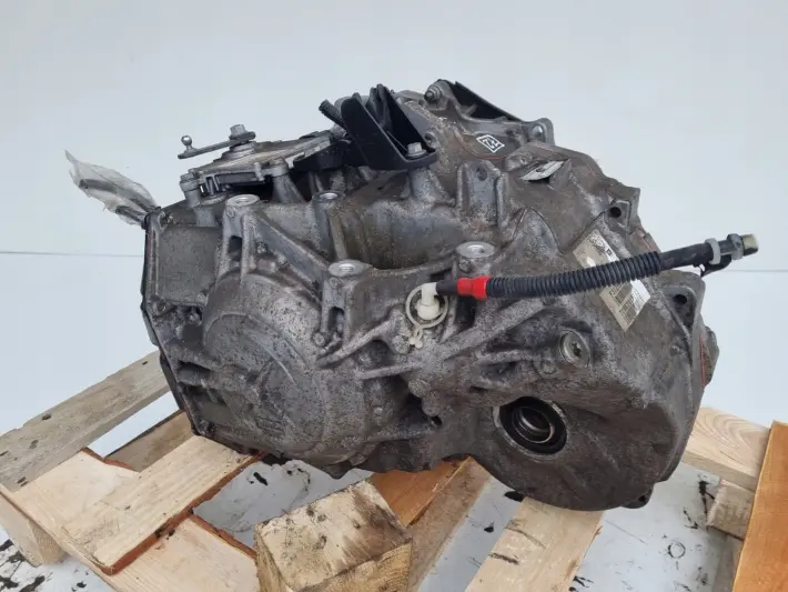Volvo V70 III 2.4 D5 AUTOMATYCZNA SKRZYNIA BIEGÓW automat 31259368 TF-80SC