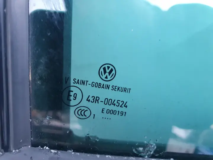 VW Polo V 6R TYLNE DRZWI PRAWE PRAWY TYŁ LA9W