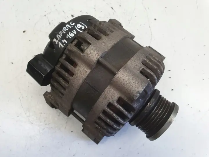 Opel Meriva B 1.4 T Turbo ALTERNATOR 13500582
