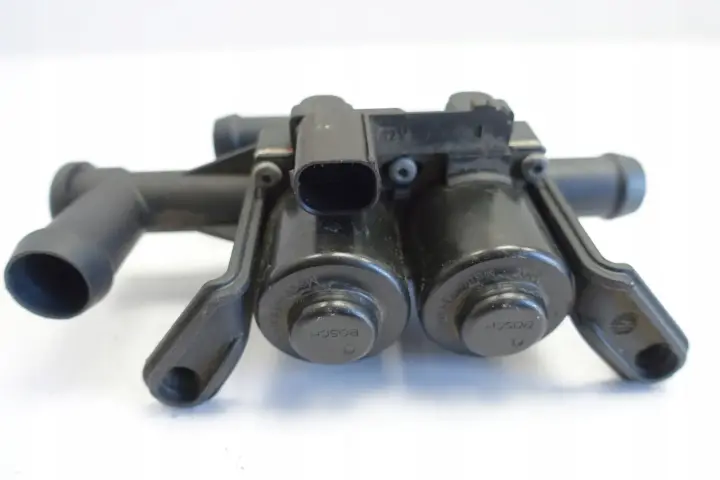 BMW F10 535 3.0 i ELEKTROZAWÓR WODY 1147412 płynu