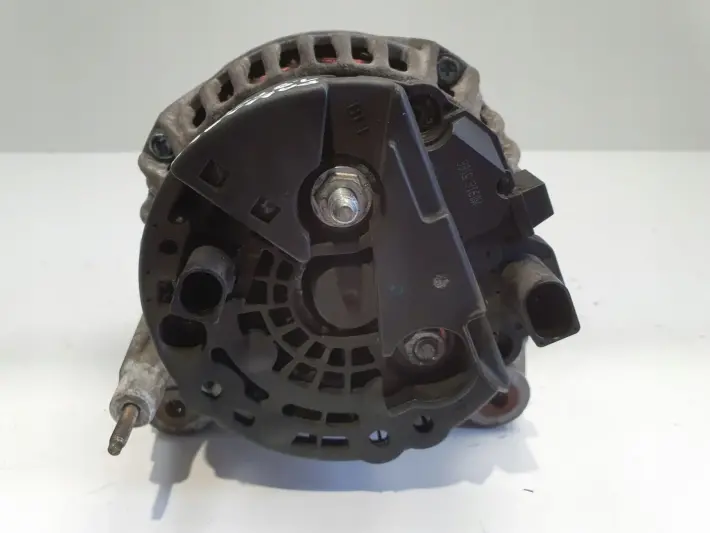 Audi A3 II 8P 1.9 TDI ALTERNATOR BOSCH