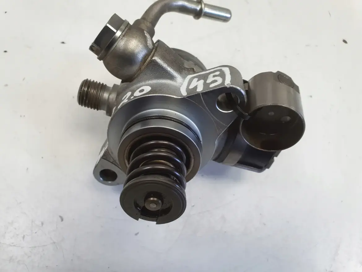 Mazda 3 BM 2.0 16V POMPA WTRYSKOWA paliwa 296100-0021