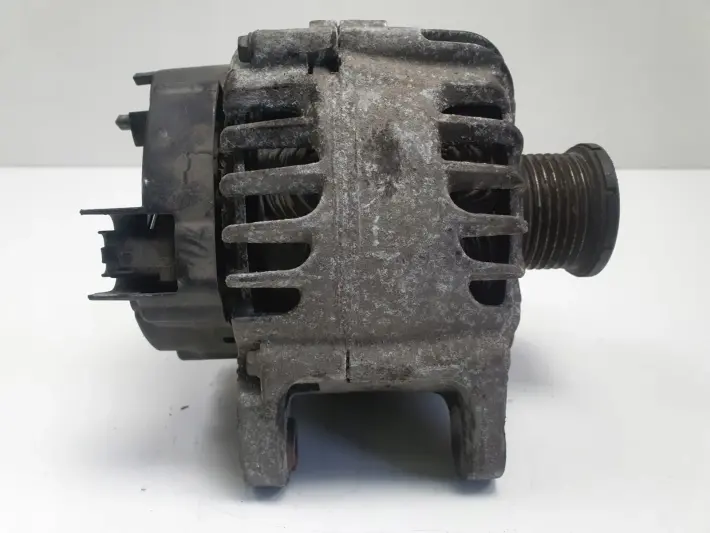 Renault Clio IV 0.9 TCe ALTERNATOR 231000091R 2620644A