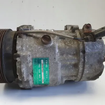 VW Transporter T5 2.0 8V SPRĘŻARKA KLIMATYZACJI pompa 7H0820803C