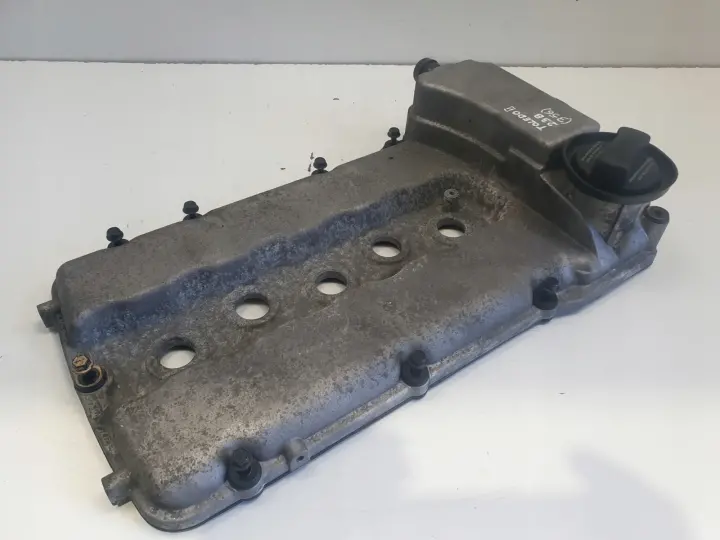 Seat Toledo II 2.3 V5 POKRYWA ZAWORÓW 066103475J