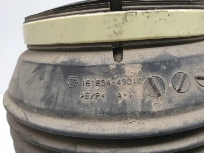 Land Cruiser 150 PRAWA PODUSZKA ZAWIESZENIA Miech