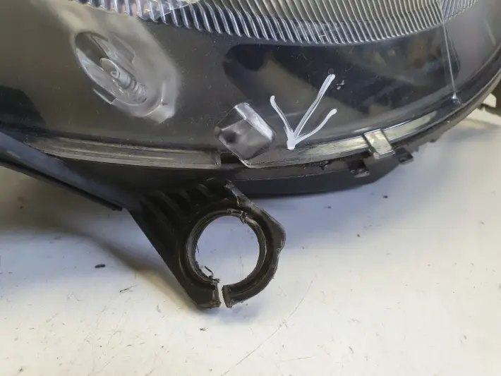 Mini R56 Cooper 06-13r PRZEDNIA LAMPA LEWA LEWY PRZÓD anglik 0301225701