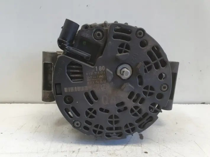 Mercedes SLK R171 3.0 V6 ALTERNATOR A0131545602 bosch
