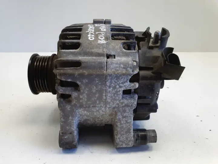 Volvo S40 II V50 1.6 D D2 ALTERNATOR 30659389 120A valeo