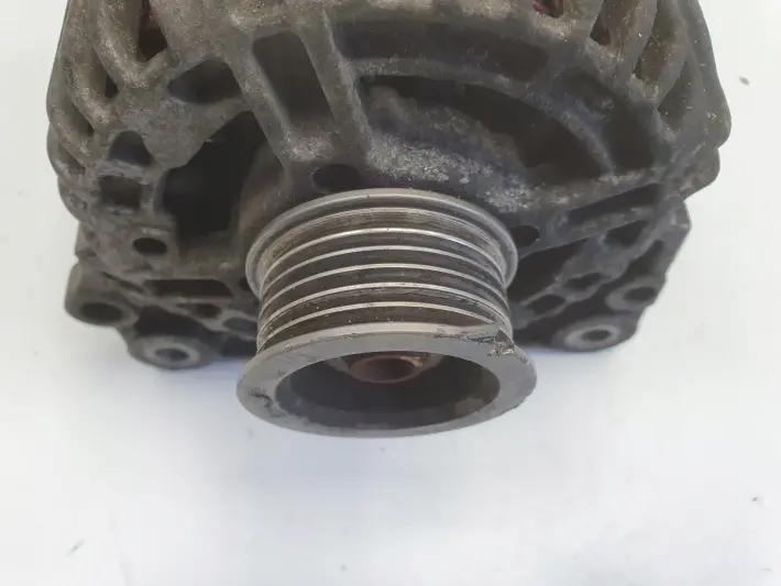 VW Golf V 1.6 FSI ALTERNATOR 03C903023D 110A bosch