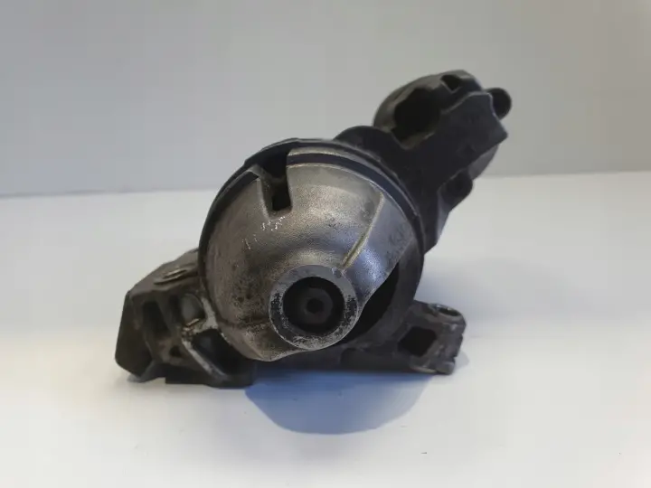 BMW E90 2.0 D N47 ROZRUSZNIK 0001139016 bosch