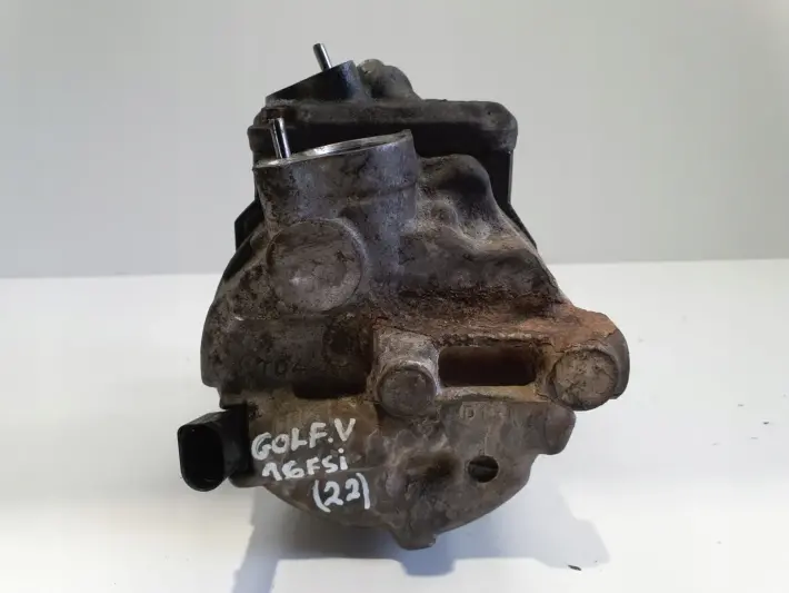 VW Golf V 1.6 FSI SPRĘZARKA KLIMATYZACJI 1K0820859E