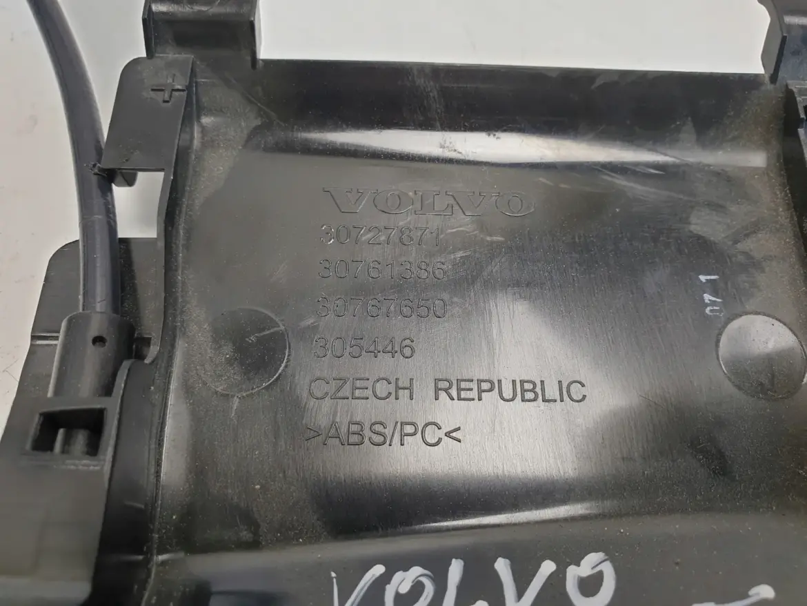 Volvo S60 II RĄCZKA SKŁADANIA FOTELI 30727871