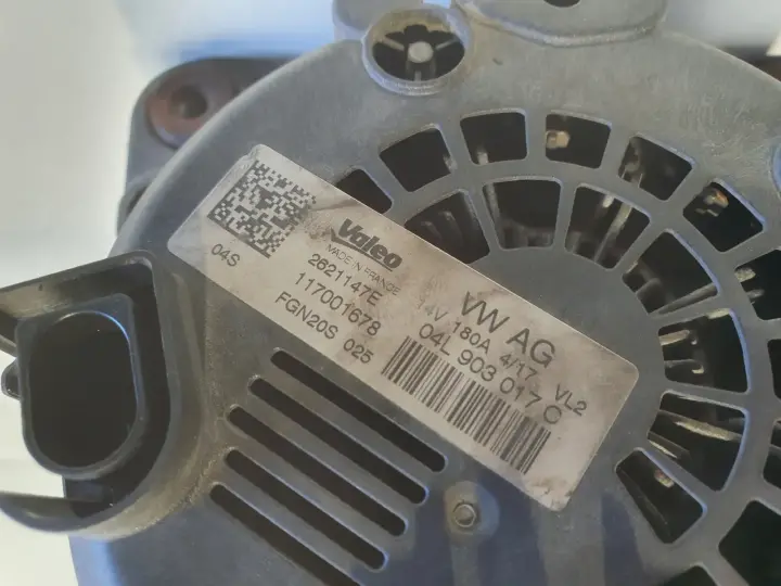 Audi A6 C7 2.0 TDI ALTERNATOR valeo 04L903017C 180A
