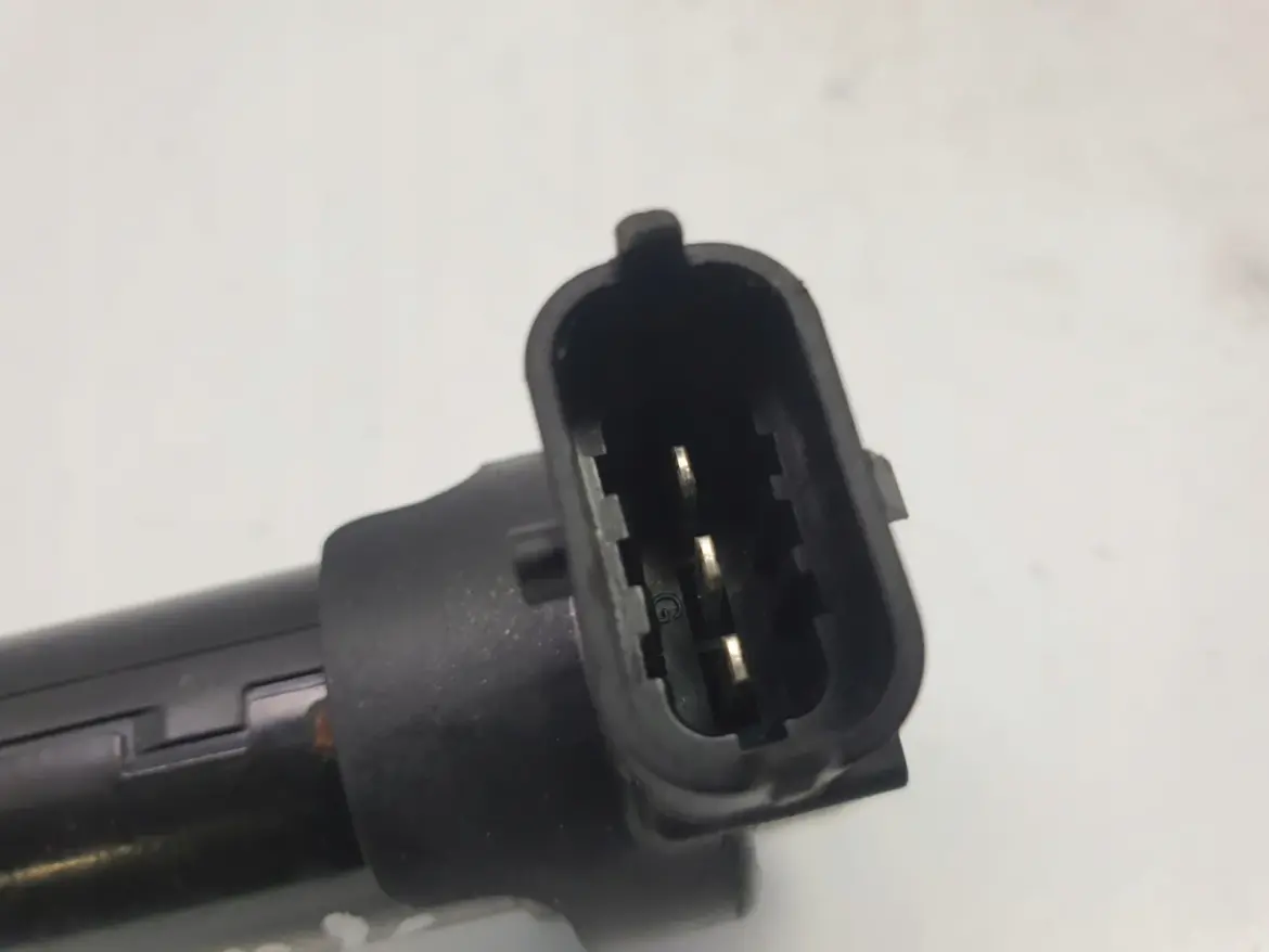 Opel Corsa F 1.2 VTI CEWKA ZAPŁONOWA 9671214580