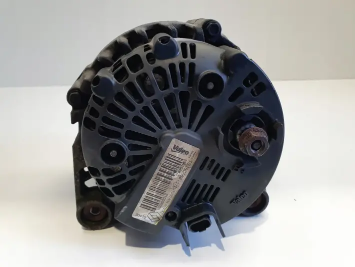 Renault Trafic II 2.0 DCI ALTERNATOR valeo 8200404459