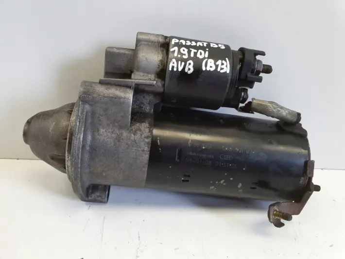 VW Passat B5 1.9 TDI ROZRUSZNIK bosch 068911024G 0001110128