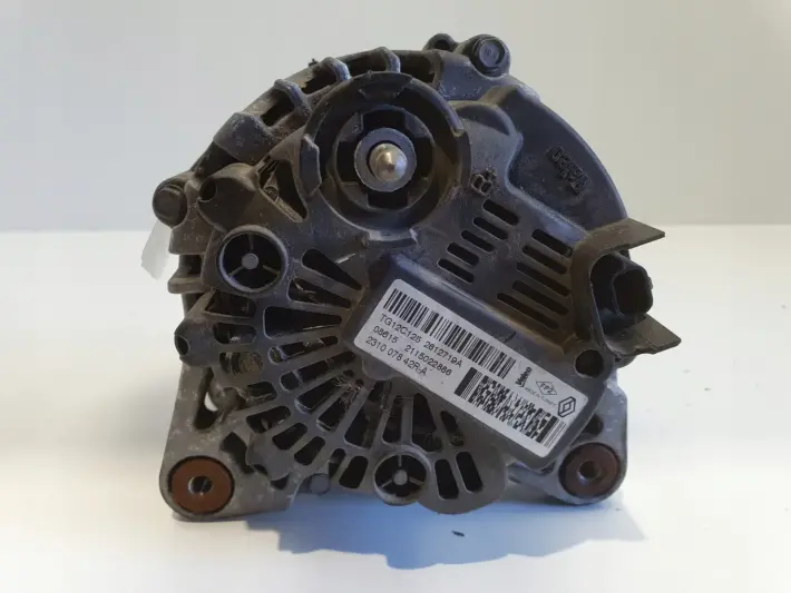 Renault Clio IV 0.9 TCe ALTERNATOR valeo 231007842R