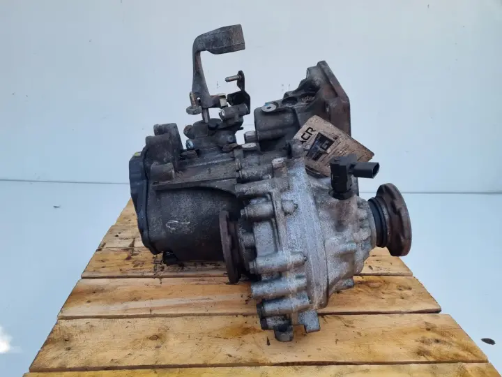 VW Bora 2.0 8V SKRZYNIA BIEGÓW manual EGT manualna