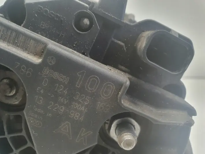 Opel Astra III H 1.6 16V ALTERNATOR 100A bosch 0124325163 AK