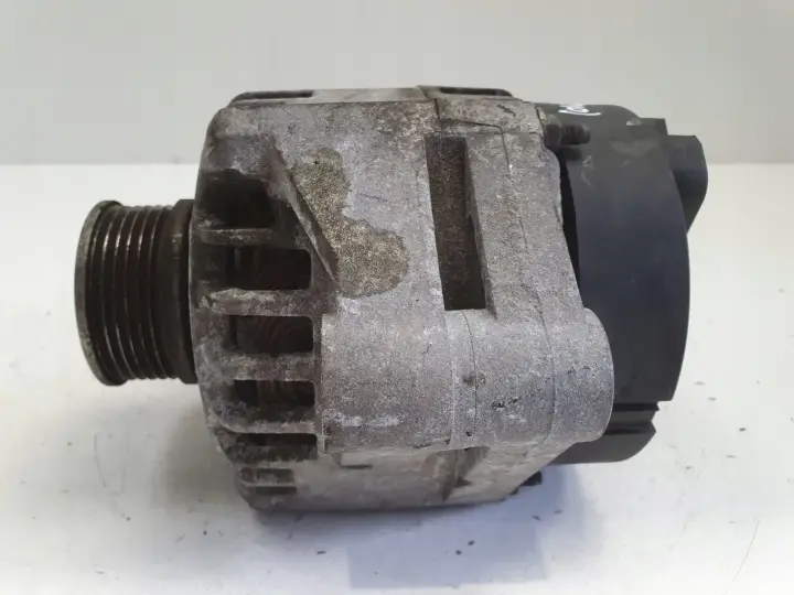 Opel Vectra C 1.9 CDTI ALTERNATOR denso 93169028 105A