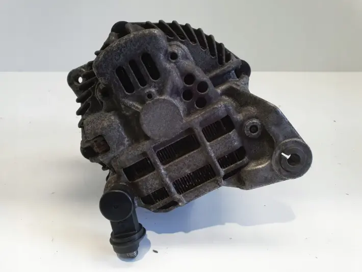 Subaru Forester II 2.0 16V ALTERNATOR 23700-AA521