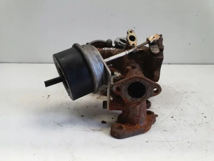 Volvo V60 II 2.0 D4 TURBOSPRĘŻARKA turbo 32240493 32240494
