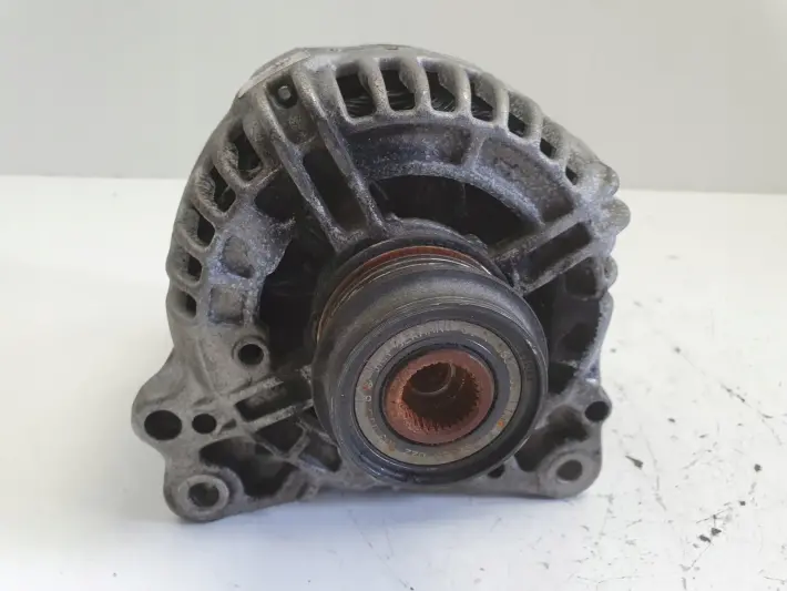 VW Sharan Alhambra Galaxy 1.9 TDI ALTERNATOR bosch 0124515121