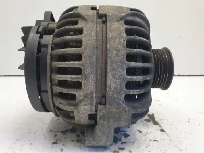 Volvo XC90 2.9 T6 ALTERNATOR 160A 8637849 bosch oryginał