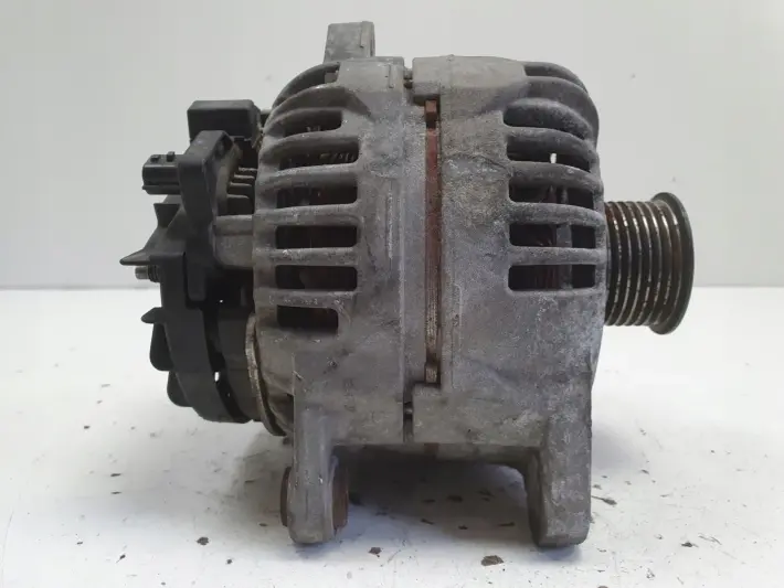 Renault Scenic III 1.9 DCI ALTERNATOR Bosch 0124525151 150A