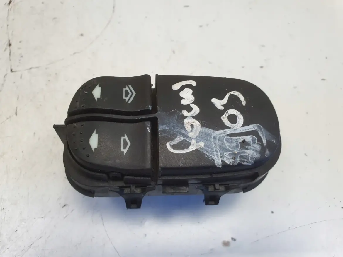 Ford Focus mk1 PRZEŁĄCZNIK SZYB panel lusterek YS4T-14529-BA